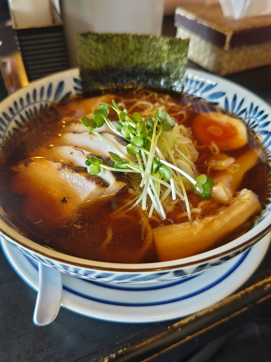 交通スタント終わりました
美味いラーメン食いました
最高ですね
連日なので怪我、事故、病気に気をつけます！！

後ろの座席の後輩くんたちはグッスリでした（笑）
いつもめちゃ頑張ってくれてるね
感謝と尊敬