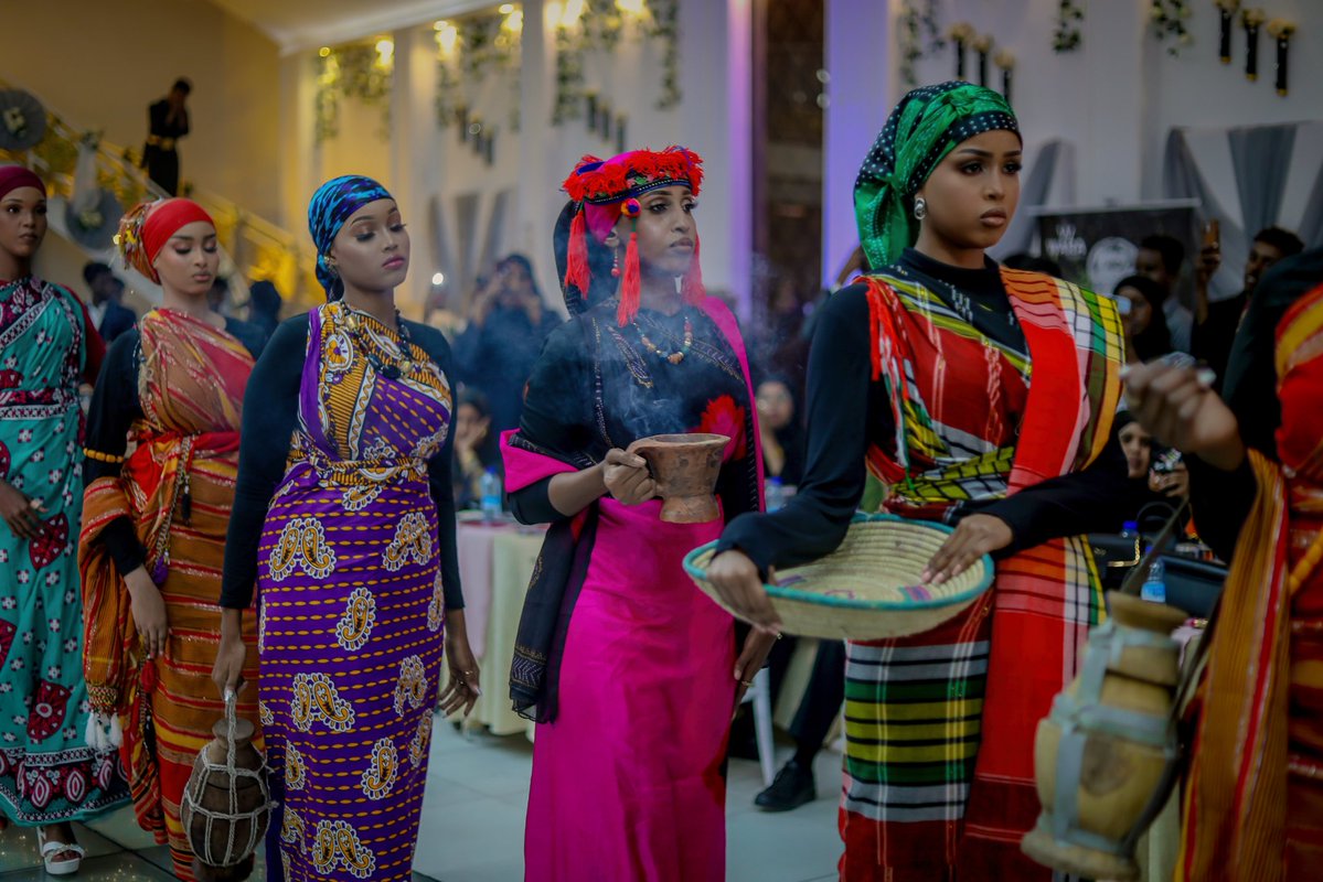 UKinSomalia's tweet image. The top three photos from our Photography Competition have been selected by Minister for International Development and Africa, @JennyChapman.

Congratulations to Abdulkadir Hirabe, Mohamed Bakar and Nani Kaambo for their outstanding entries 👏

#BEMPhoto2025 #GoFarGoTogether