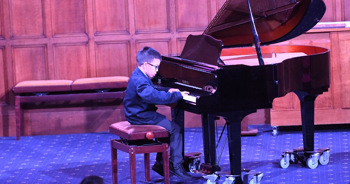 bcsbirmingham's tweet image. Last week, we gathered to hear the magnificent sounds of our Music Scholars. Their music filled the Chapel with warmth. 

It was an honour to watch these budding musicians showcase their exceptional talent. Well done to you all! 🌟 #BCSMusic #limitlesslearning