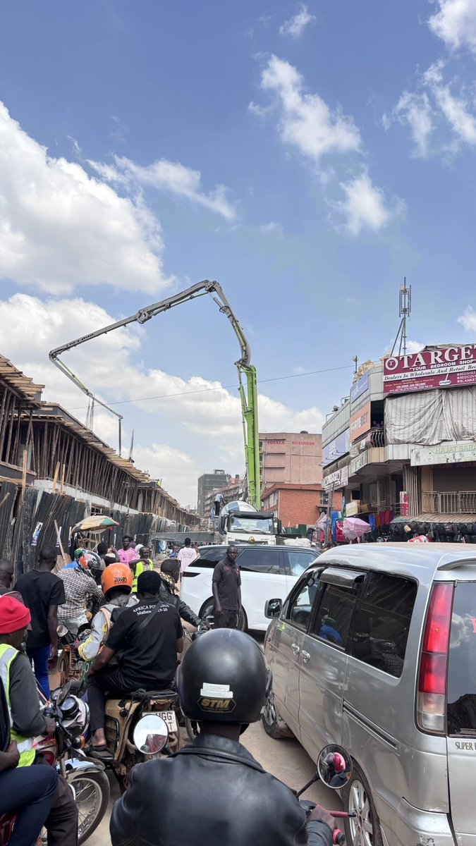 If the political class, the planning bodies, the Engineers’ bodies, the elites with ‘power and money’ can allow what’s going on in Nakivubo, then you guys are the most CLASSLESS LOT IN THE WHOLE OF AFRICA.