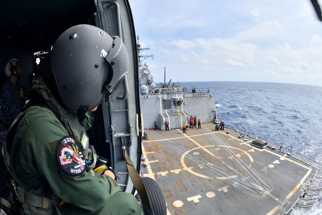 JMSDF_SDF_ENG's tweet image. On 14 Nov., JS Akebono conducted a Japan-U.S.-Philippines trilateral exercise as Maritime Cooperative Activity (MCA) with the U.S. Navy, the Philippine Navy and the Philippine Coast Guard in the South China Sea. 🇯🇵🇺🇸🇵🇭
＃FOIP ＃MCA #IPD25 ＃PhilippineNavy @US7thFleet