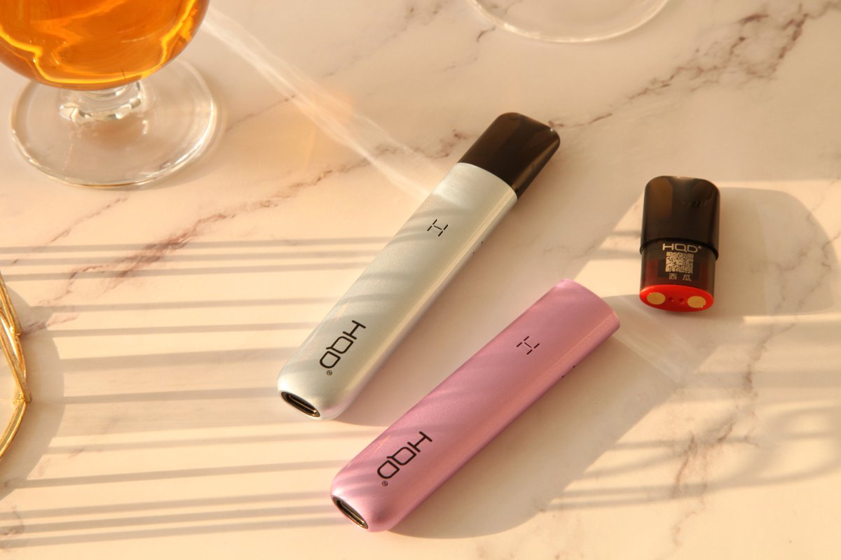 Rachelliu_hqd's tweet image. Compact, élégant, essentiel.
RIFLE — la simplicité qui te suit partout.

Compact, elegant, essential.
RIFLE — simplicity that goes with you.

#HQDRifle #CompactDesign #EssentialStyle #CarryEverywhere #CleanLook #HQDVape