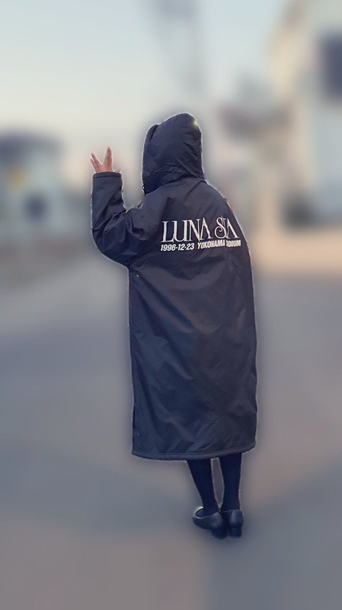 おぉ！！真冬の野外…よね！？ この時、『LUNA SEA』のRYUICHIコスして