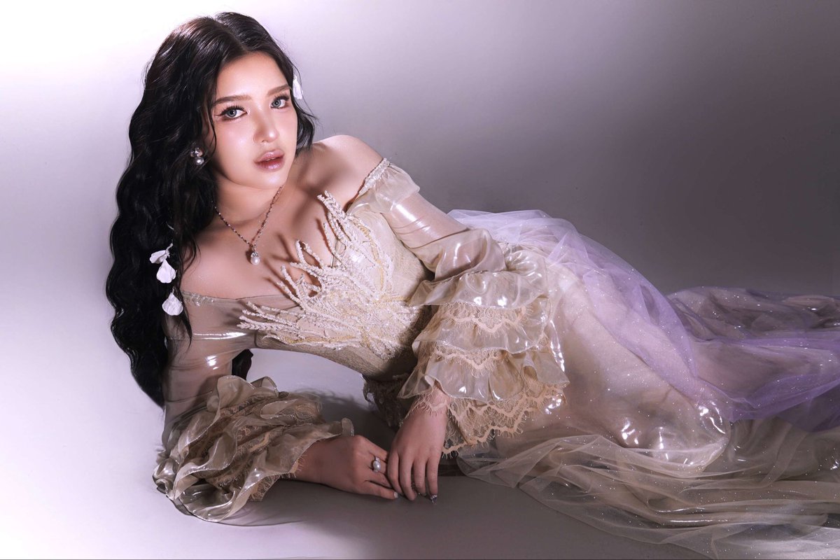 🎧 | Tiara Andini most-streamed songs from her big 2024 release:

• Masih Hatiku — 159M streams
• Kupu-Kupu — 131M streams
• Lagu Pernikahan Kita — 85M streams
• Cantik — 50M streams
• Bukan Untukku — 36M streams