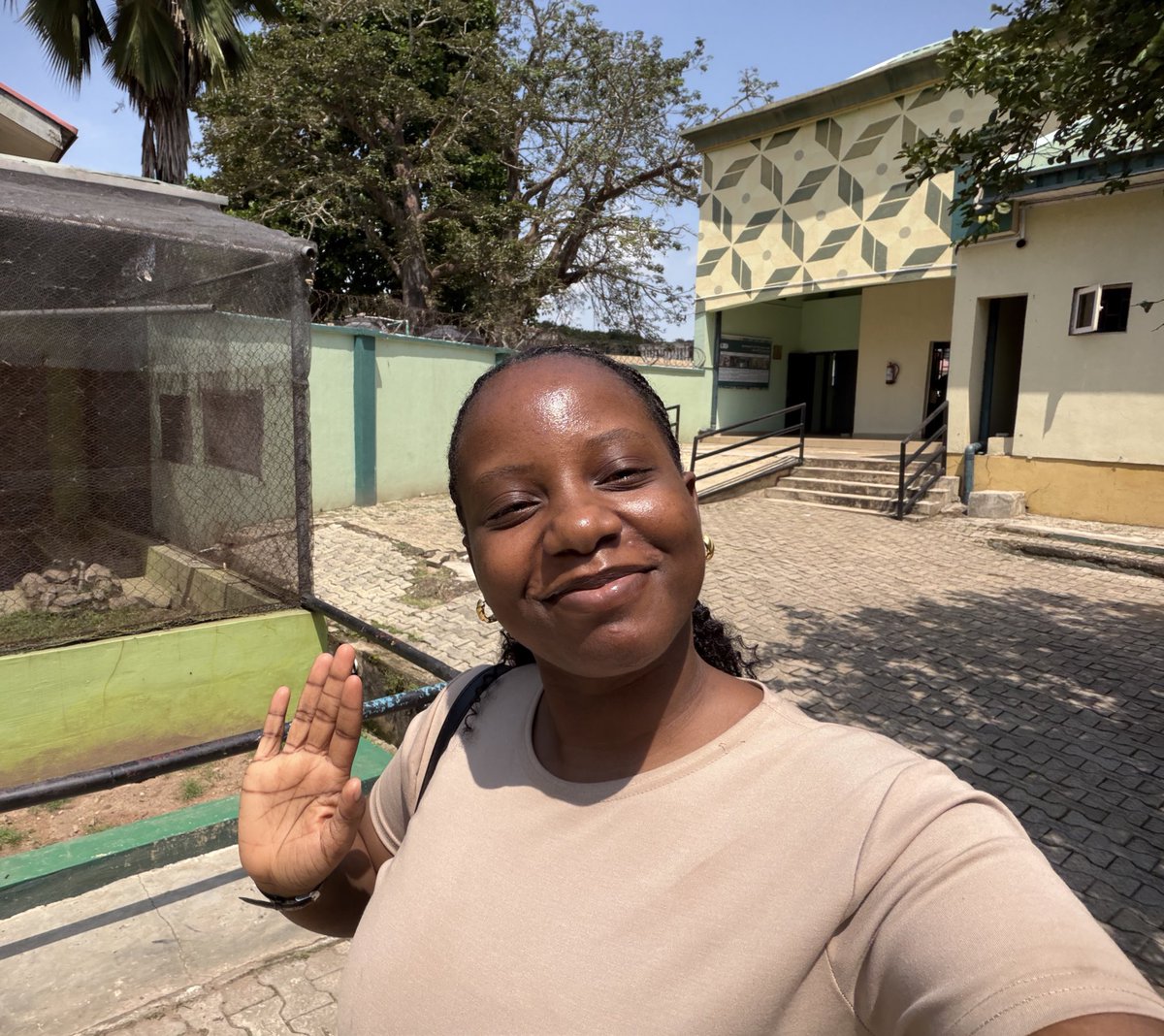 Wuraoladesigns's tweet image. I’m Wuraola, a UI/UX designer who creates clear, user friendly products that delivers aligns with you’re business goals

If you need a designer today, hire me🙂‍↔️