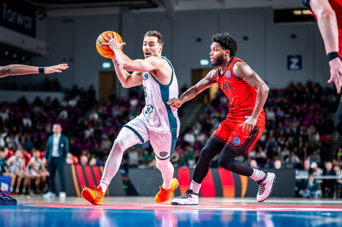 Andrzej Pluta with <a href="/BasketballCL/">Basketball Champions League</a> career-highs in PTS, AST, PIR &amp; STL! 💥
23 points, 8 assists, 4 steals, PIR 22 IN 32 minutes! #BDAI

🇵🇱 Legia Warszawa 77-79 Rytas Vilnius 🇱🇹