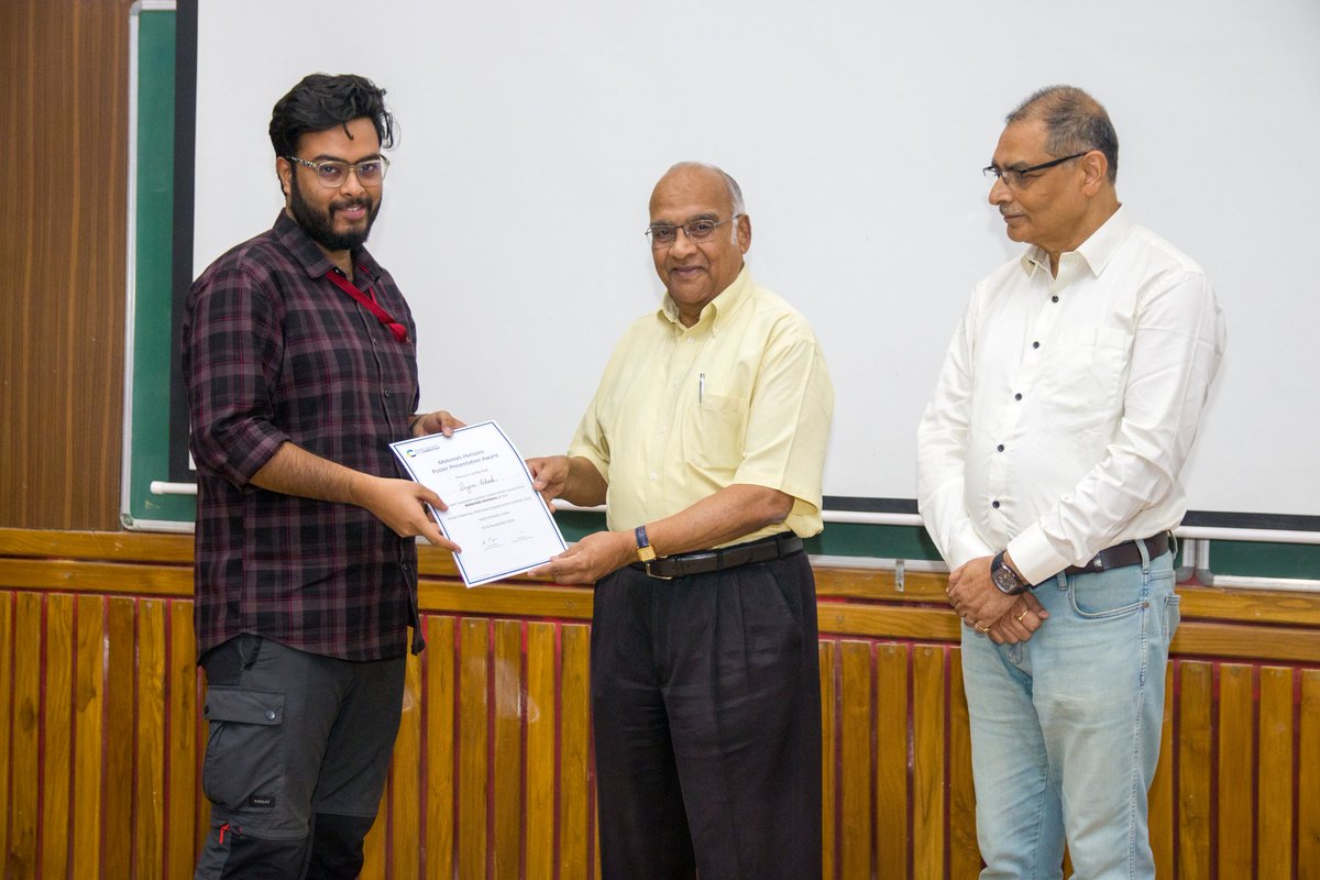 sayargh_'s tweet photo. I attended the SMMA 2025 conference at IISER Kolkata, where I had the chance to present my work alongside experts from smart materials and various other fields. I’m grateful and delighted to have received the Best Poster Award from the Royal Society of Chemistry https://t.co/e2GRMGx0TJ