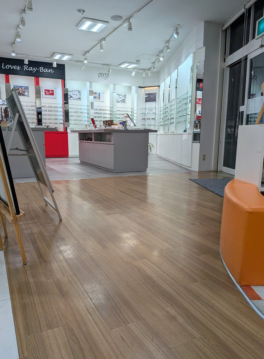 SIOJIRIpowers's tweet image. 床をピカピカにして貰いました！なんだかテンションが上がります😄