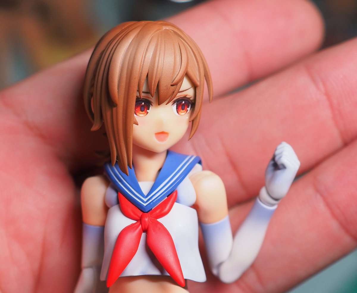 パッケージ、描けばよくね？と言われたのでこんな感じに
かわいく描けたと思いたい
塗装するとこんな雰囲気になります