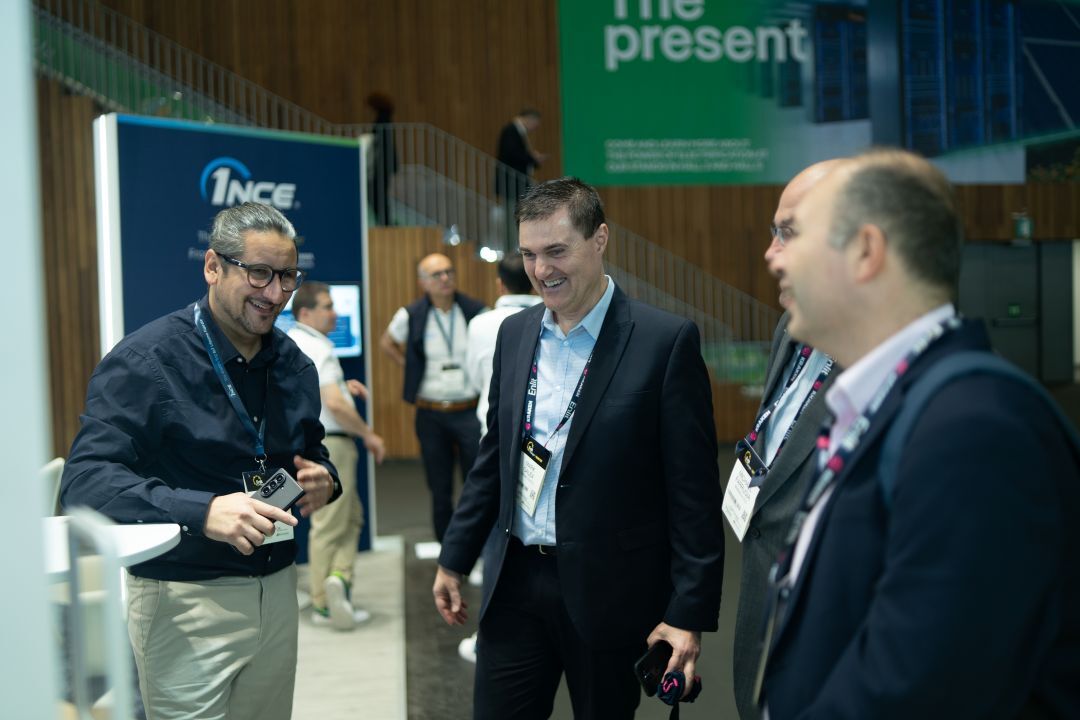 1NCE_IoT's tweet image. Day 2 at @Enlit_Europe — come hang out with us at 📍Booth 1.B70!

☕ Coffee: 9:00–15:00
🍻 Happy Hour: 16:30–18:30

Great drinks, great conversations, and plenty to talk about in the world of IoT + energy.

#1NCE #EnergyTech #IoT #SmartUtilities #EnlitEurope