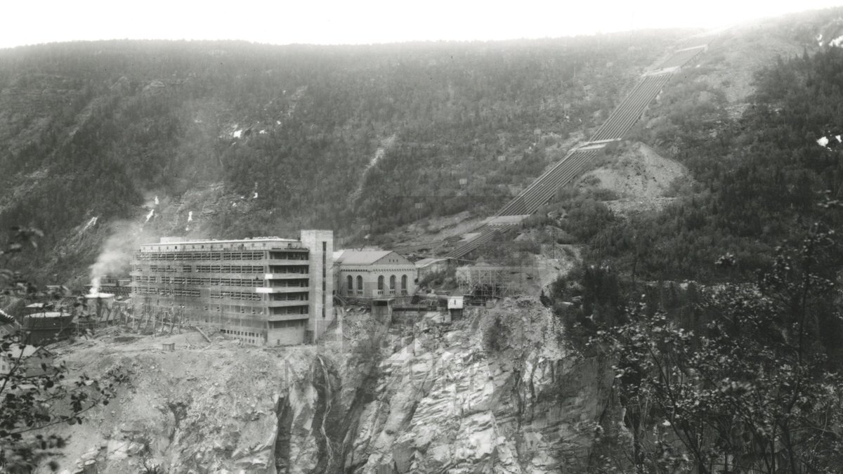 armyflying's tweet image. Today we remember Operation FRESHMAN, the first Allied glider borne operation of the Second World War. The objective, to destroy the heavy-water plant at Vemork, in Norway, was tragically unsuccessful and none of the glider occupants survived the mission.

#OpFRESHMAN #OnThisDay
