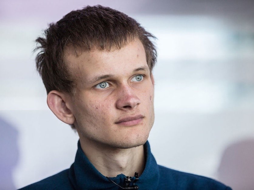 SwapnilDabholk5's tweet image. 🚨VITALIK: QUANTUM COMPUTERS COULD BREAK ETHEREUM AND BITCOIN BY 2028.

He warns that quantum computing could break the elliptic curve cryptography securing Ethereum and Bitcoin within four years.