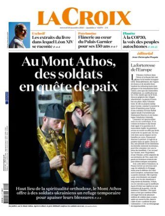 unesdepresse's tweet image. ☦️ AU MONT ATHOS, DES SOLDATS EN QUÊTE DE PAIX 

Voici la une de La Croix du mercredi 19 novembre 2025. #Athos #MontAthos #MountAthos #Orthodox #soldats #soldiers