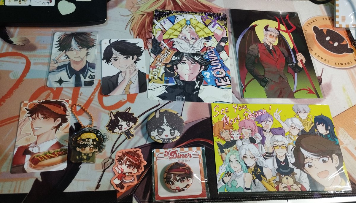 rainicih's tweet image. TBHX Corner, or should i said LL Corner? XD btw yg kanan bawah (all tbhx cast) ga ada usnnya 🥲 pls let me know klo ada yg kenal ya ✨

@akachou_tweet @Dddodokkabi @jia__yoo @huiinyeou @Haurazee @kyov_o