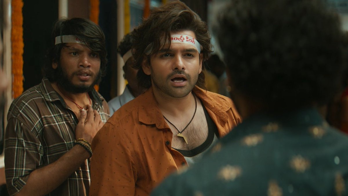 I won't sleep overnight after watching the trailer. it deeply touches my heart 🔥🥹🥹❤️ 
felt emotional 😭 
Every dialogue hits hardly <a href="/filmymahesh/">Mahesh Babu Pachigolla</a> 🙏🏻👏🏻

Energetic star <a href="/ramsayz/">RAm POthineni</a> 🥹❤️ 

Hit kottesam 🫰🏻💥🥁
#AndhraKingTaluka
#AndhraKingTalukaTrailer
#AKTonNOV27