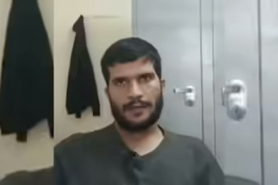 AssamAwaz's tweet image. NEWS || &apos;আত্মহত্যা ইছলামত হাৰাম; আত্মঘাতী বোমা কেতিয়াও ইছলামৰ অংশ হ&apos;ব নোৱাৰে&apos;

Read: assam.awazthevoice.in/india-news/sui…

#Delhiblast #RedFortblast #UmarunNabi #Terrorism #suicidebombing #martyrdom #Islam #Jihad #MisinterpretationofIslam #NurulAminQasimi @AllahGreatQuran @NurulAminQasimi…