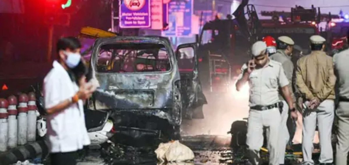 AssamAwaz's tweet image. NEWS || &apos;আত্মহত্যা ইছলামত হাৰাম; আত্মঘাতী বোমা কেতিয়াও ইছলামৰ অংশ হ&apos;ব নোৱাৰে&apos;

Read: assam.awazthevoice.in/india-news/sui…

#Delhiblast #RedFortblast #UmarunNabi #Terrorism #suicidebombing #martyrdom #Islam #Jihad #MisinterpretationofIslam #NurulAminQasimi @AllahGreatQuran @NurulAminQasimi…