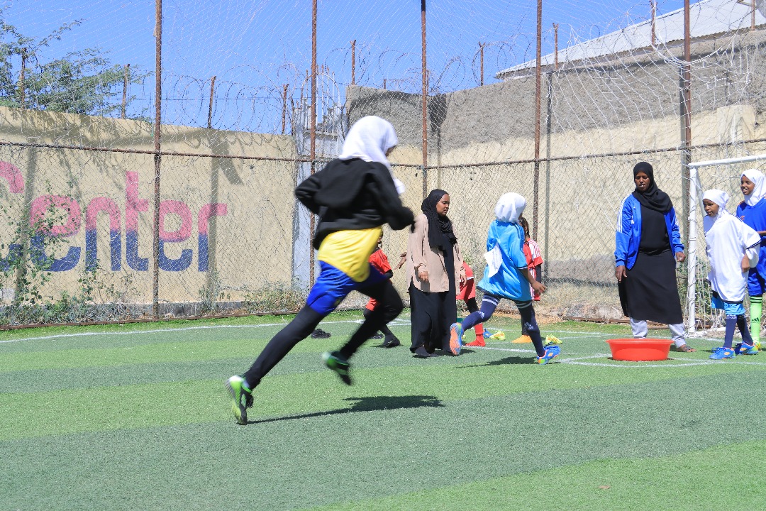 UbahAnd's tweet image. Girls’ School Tournament has officially kicked off at Ubah Center, empowering young athletes, building through the EU Kick Start for Equality initiative, creating inclusive spaces for girls to thrive.
#GirlsInSports #UbahInspire #Kickstartforequality