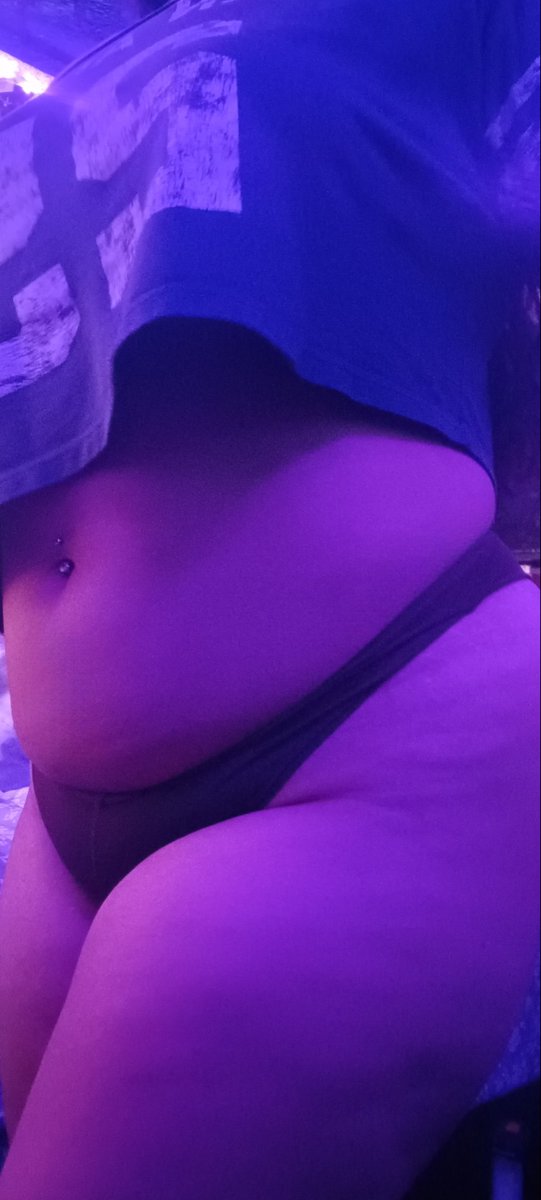AmberVal2246's tweet photo. Just love my body https://t.co/MsNwrEnrQF https://t.co/oXFH9Ku7KV