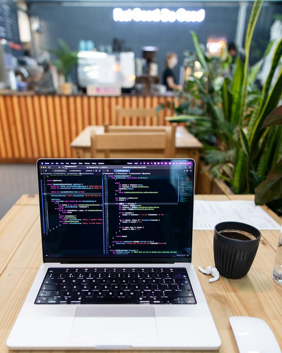 LetsGrowithAI's tweet image. AI is changing the world.

But it&apos;s only powerful if you know the right tools.

Here are 7 AI tools that you might not have tried: