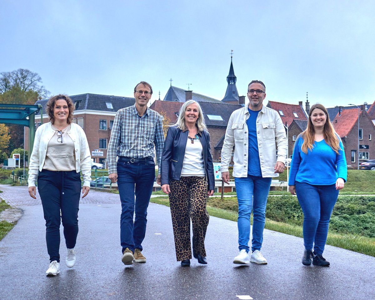 CDA Hattem presenteert een nieuw team voor de gemeenteraadsverkiezingen van 18 maart 2026: Sophia Sanders, Judith van Duinen, Janneke Buikema-Visscher, Christiaan de Haan en Alco Dekker zijn onze nieuwe top 5!

#hattem #cdahattem #cda #samenhattem #samenvoorhattem #politiek