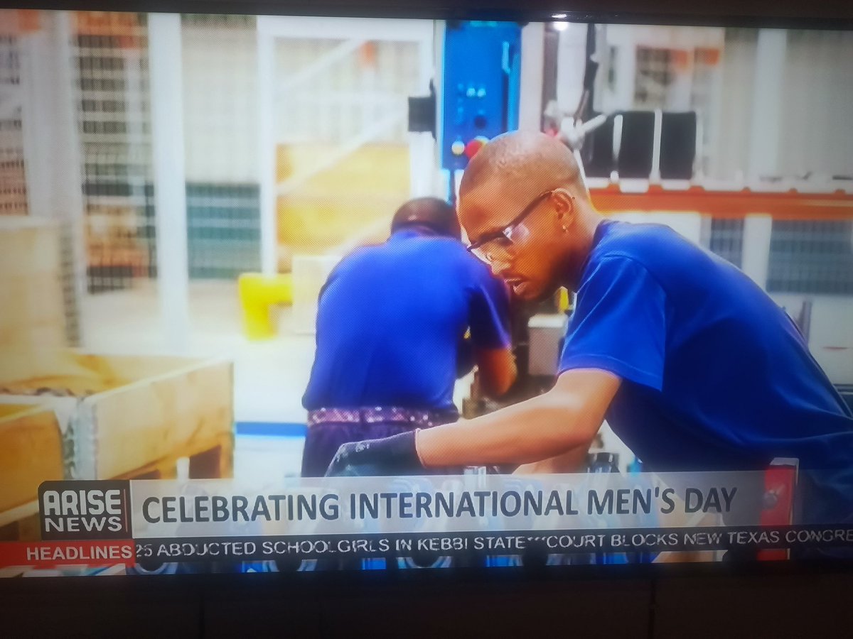 petjery's tweet image. Men need help. Help a man today: offer assistance, send money to them. 🤑 
Celebrating men and boys👏.
Happy International men&apos;s day. 💪🏻🥰

What really makes a good man?