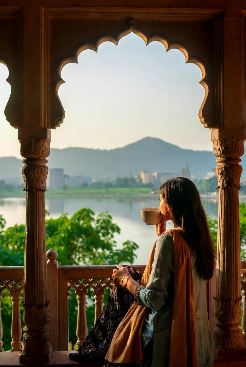 कैसे हो दोस्तों।
रिच की watt लगी पड़ी है।😜😁

लेकिन चाय हमसे कोई नहीं छीन न सकता।😉
💚Good afternoon 💚