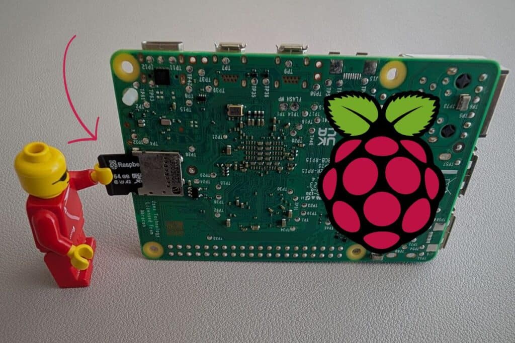 RaspberryTipsFR's tweet image. La carte SD officielle du Raspberry Pi vaut-elle le coup ? raspberrytips.fr/carte-sd-offic… #raspberrypi
