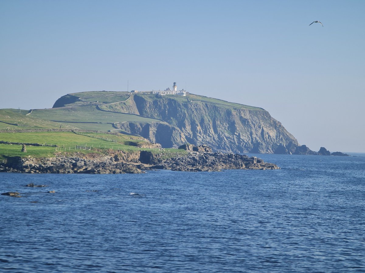 SRUC's tweet image. A new SRUC report shows Scotland’s rural and island communities are still facing major demographic pressures - from population decline to out-migration driven by housing shortages, limited jobs and gaps in services. 
Read more 👉 buff.ly/fNHYI4k 
@RuralPolicySRUC