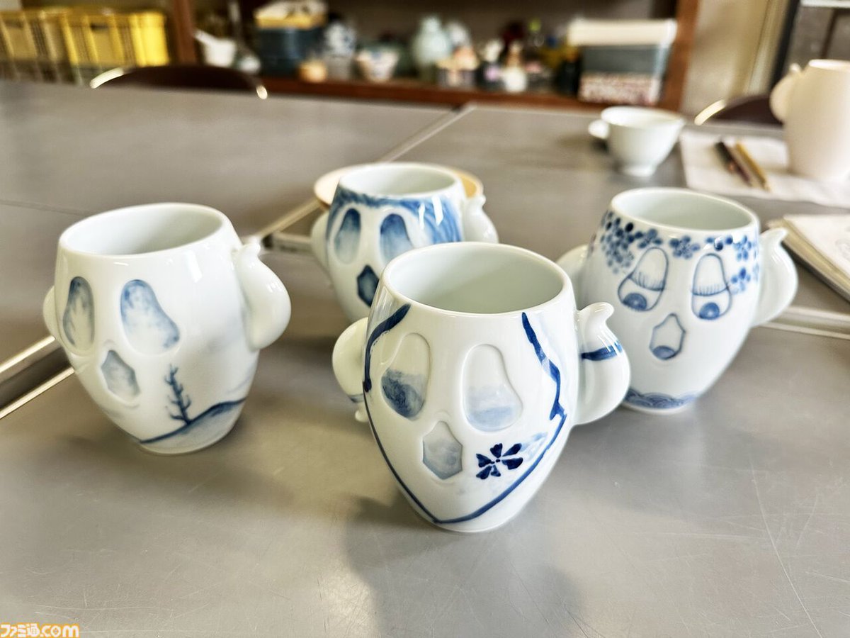 “ロマ佐賀2025”伊万里・有田の冒険リポート＆プチ攻略（旅行アドバイス）。“ロマンシング ソ・バ”や”七英雄唐辛子（税込777円）”などユニークなお土産は『サガ』ファン必見
famitsu.com/article/202511…

ナイフを使って“流し斬り”を入れるチーズハンバーグなど、コラボメニューも充実！