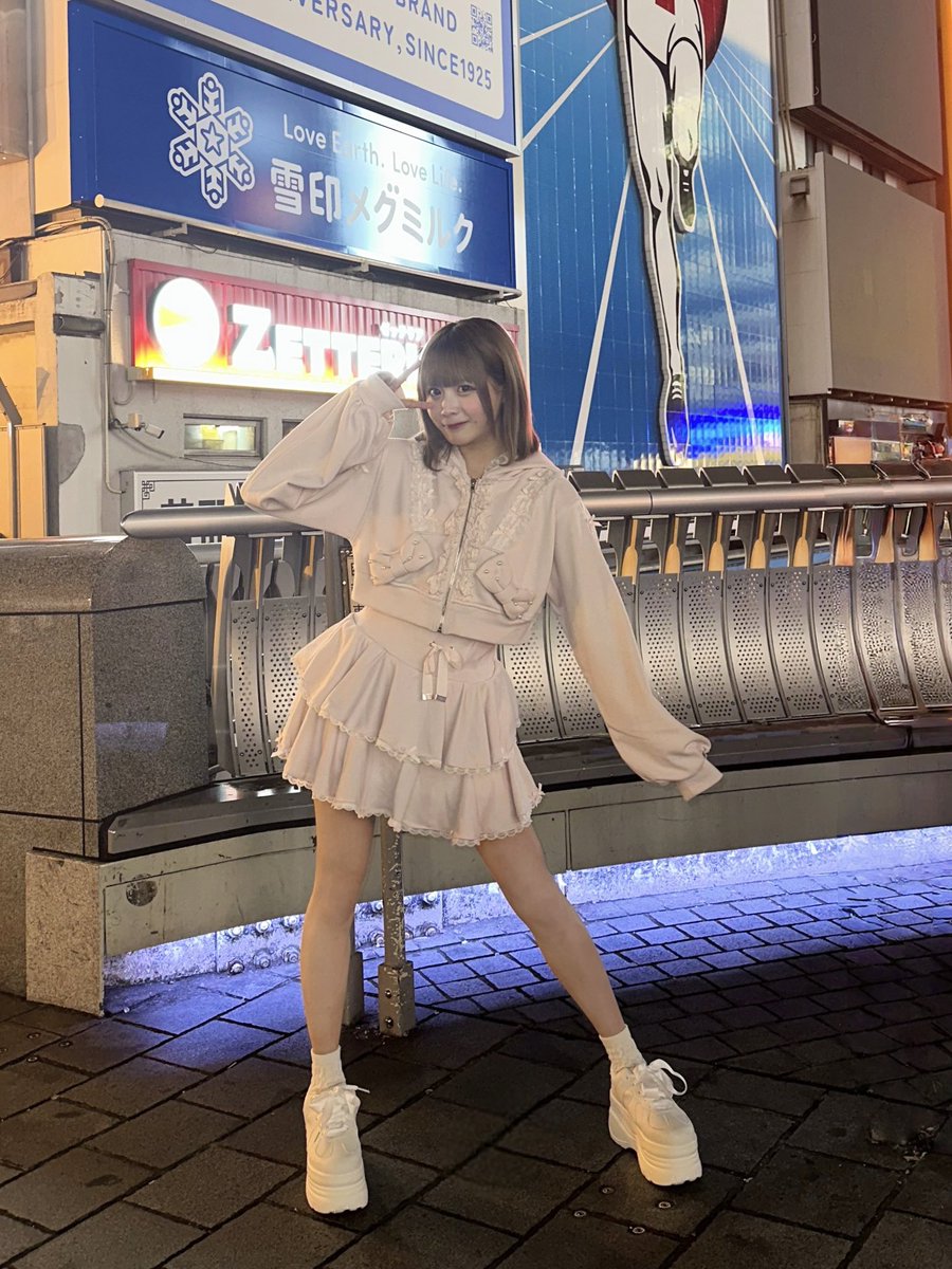 しゅにゃ tweet media