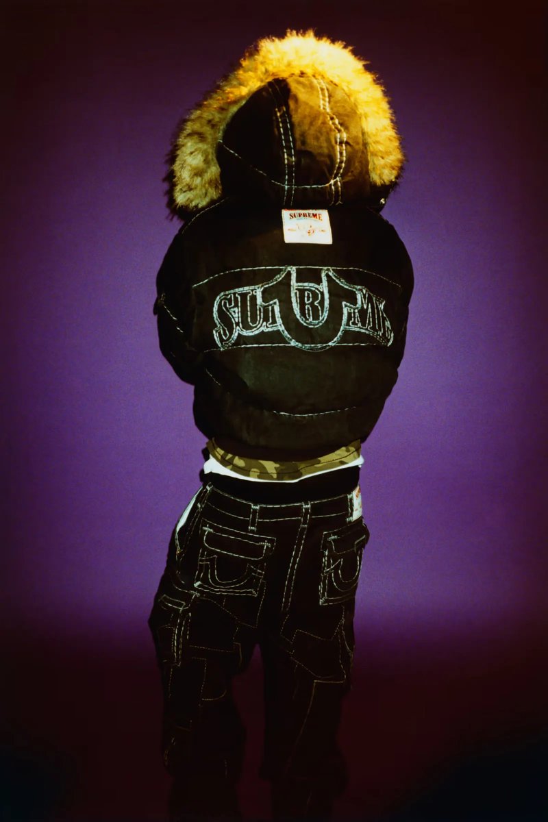 シュプリーム（Supreme）とトゥルー レリジョン（True Religion）が、3