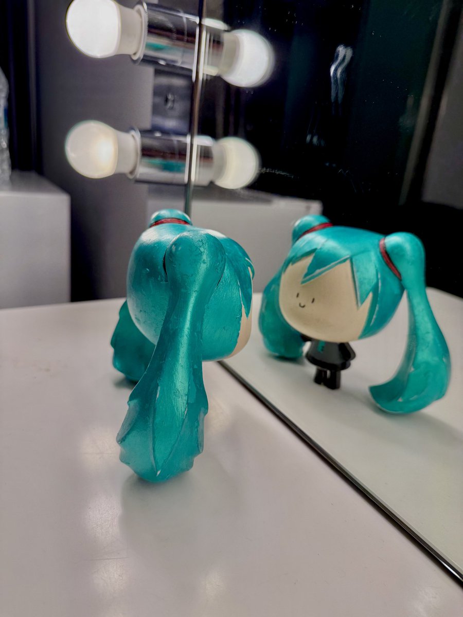 🌐#MIKUEXPO2025 ASIA - Singapore🌐
The show in The Star Theatre in Singapore has ended! 
Thank you so much for coming to see the show!💙