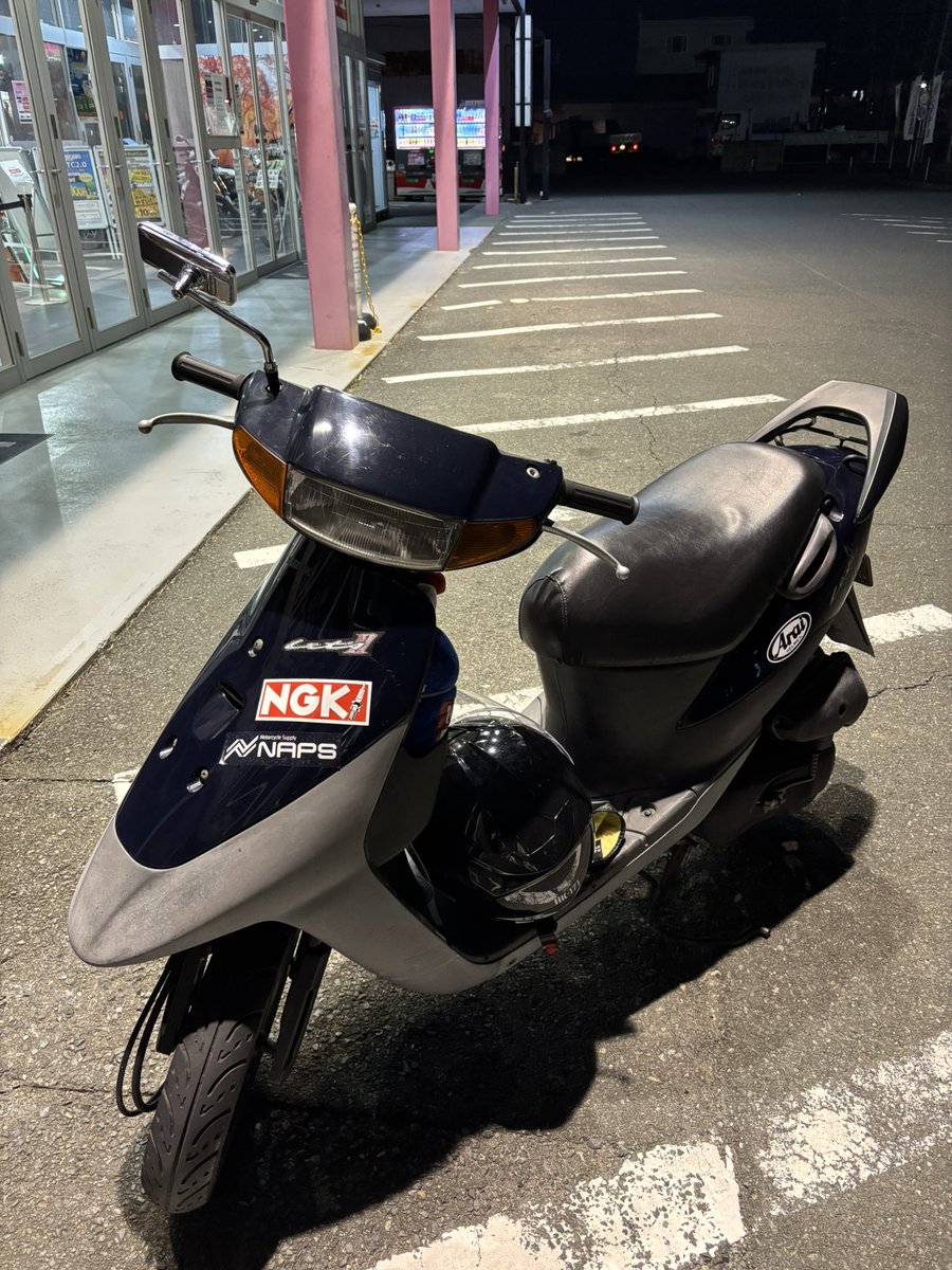 sey5_second's tweet image. ステッカー貼ったり色塗ったりしたらだいぶ走り屋感な出てきた笑