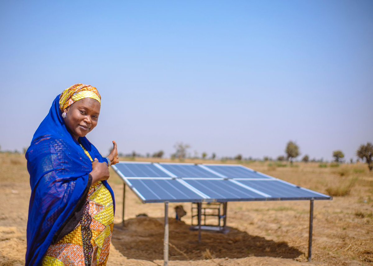 UKinNigeria's tweet image. It’s Agriculture Day at #COP30!

With support from the 🇬🇧, @Propcomplus is transforming rural economies-boosting livelihoods &amp;amp; protecting climate &amp;amp; nature.
500k+ smallholders &amp;amp; entrepreneurs in 🇳🇬 are building resilience to climate shocks via climate-smart agric.

#ClimateAction