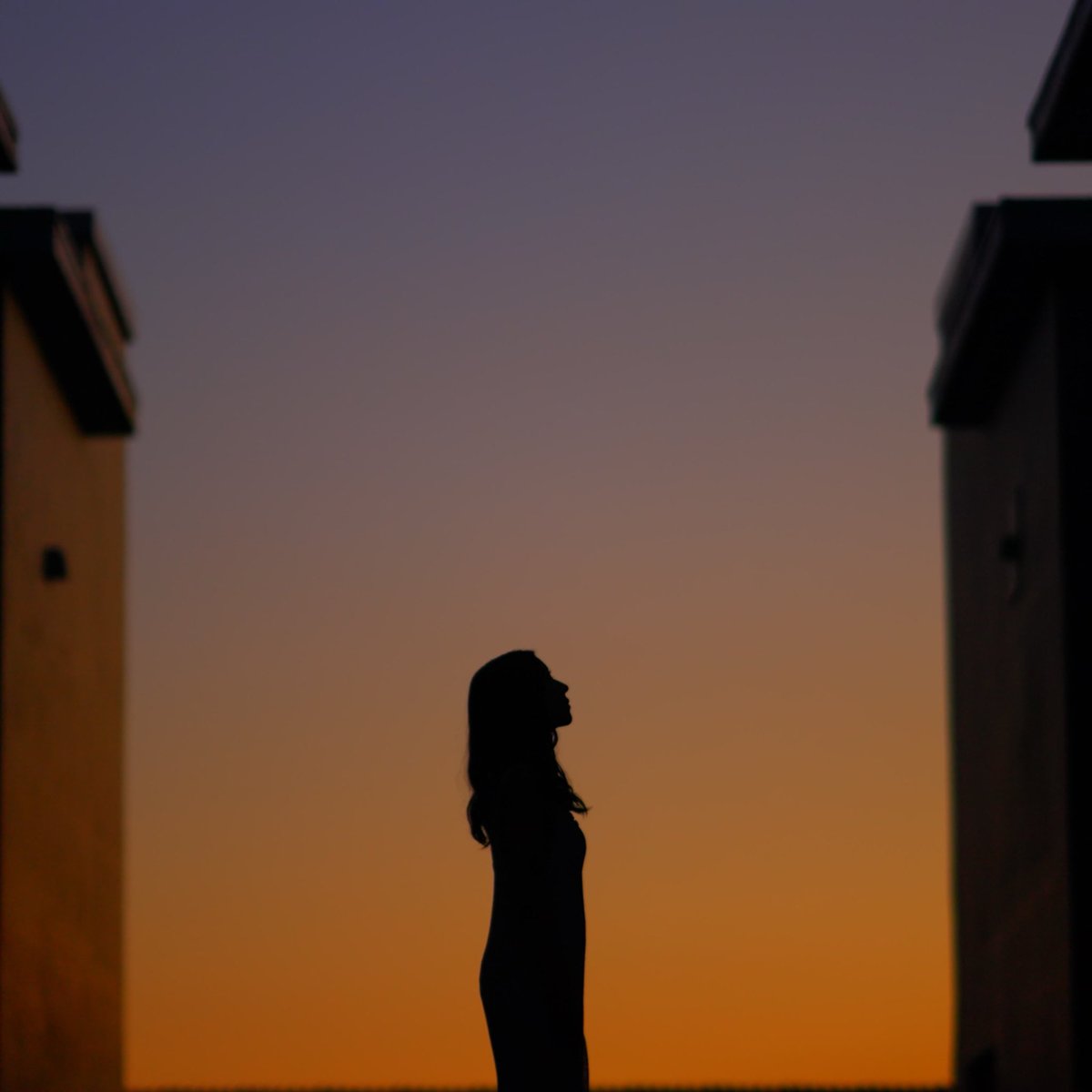 1st Digital Single「良い方に運命が」
2025.11.26 Release

▼ここから pre-saveできます🚪
linkco.re/RatU71Ds