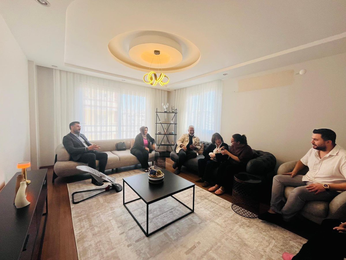 İl Yönetim Kurulu Üyemiz Kürşad Koç, Çukurova İlçe Başkanımız Cemal Akın ve teşkilatımızla birlikte, Çukurova İlçe Başkan Yardımcımız Duygu Öner Avcıoğlu hanımefendiyi ziyaret ederek ailelerine katılan minik yavrularının sevincine ortak olduk.

Allah hayırlı, sağlıklı ve uzun bir