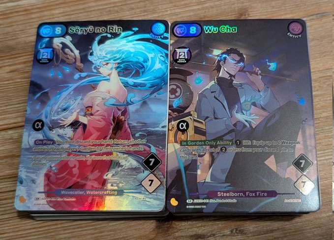 Built 2 decks from my boosters and the Shao deck, looks good for the next games :D 

#PlayAzukiTCG