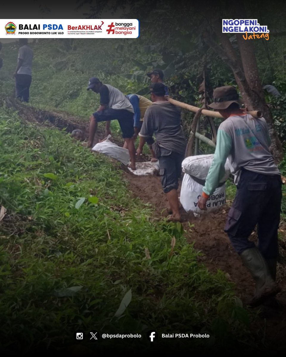 bpsdaprobolo's tweet photo. Kegiatan Penanganan darurat Tanggul Amblas/Tanggul longsor (0 %,50%,100%) Km.15+450 Tanggul kiri Saluran Induk Wadaslintang Timur  Desa Samping, Kec. Kemiri Kab. Purworejo https://t.co/6G31hhfnfC