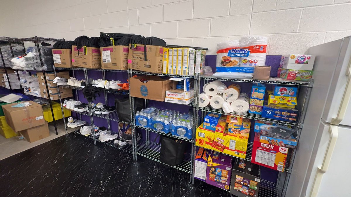 wsfcs's tweet image. Main Street Academy opened a new food pantry this year to support its community. A holiday food drive is underway thru Nov. 21. Thanks to Foundation 34 &amp;amp; Second Harvest for their support. Want to help families? Call 336-703-4185 to donate. wsfcs.k12.nc.us/article/2557193 #WSFCS