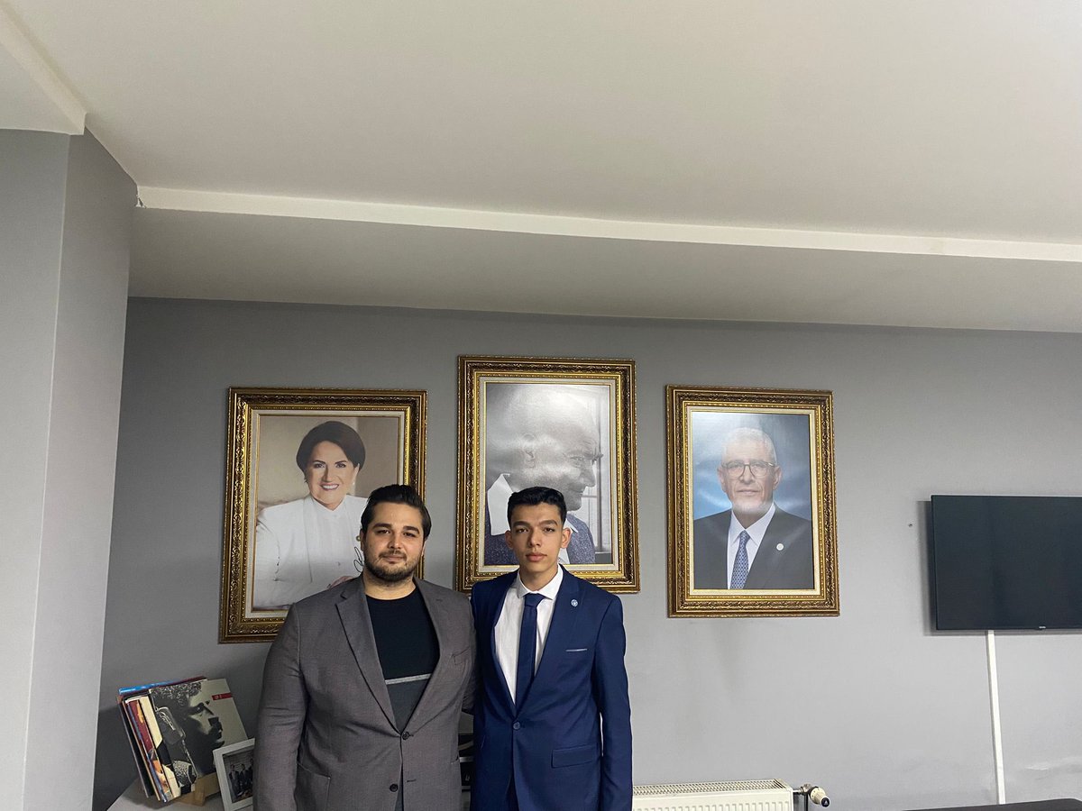 İYİ Parti’mizin Nevşehir’de önceki dönem Gençlik Kolları Teşkilat Başkanı ve Gençlik Kolları’nda partimizde çalışmaya devam edecek olan Musa Taşçı başkanımız (<a href="/musa_tasci50/">Musa TAŞÇI</a> ) Genel Merkezimizde bizleri ziyarete geldi. Nevşehir Gençliğimiz hakkında istişarede bulunduk.