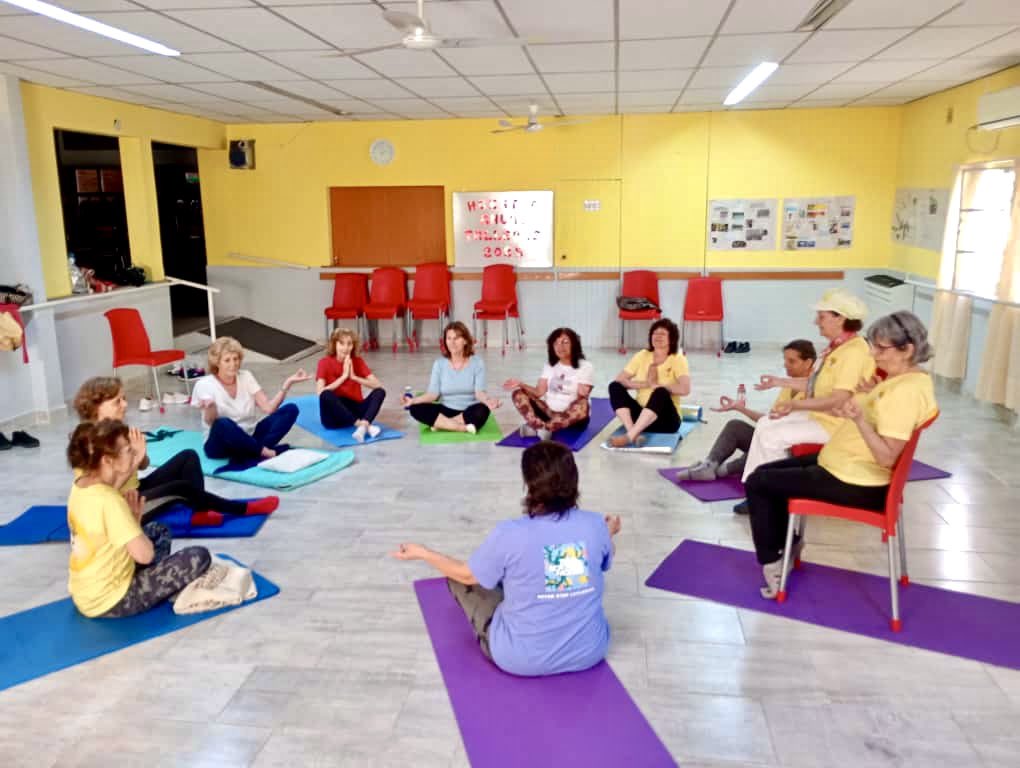 🤓💃 Adultos Mayores activos en #NeuquénCapital!
Energía, creatividad y bienestar en cada taller municipal gratuito 💛
🧩 Actividad Física Adaptada | 🧘‍♀️ Yoga/Pilates | 🧠 Estimulación Cognitiva | 💃 Danzas | 🎨 Arte | 🏐 Newcom | 🧵 Intervención de Prendas
#AdultosMayoresActivos