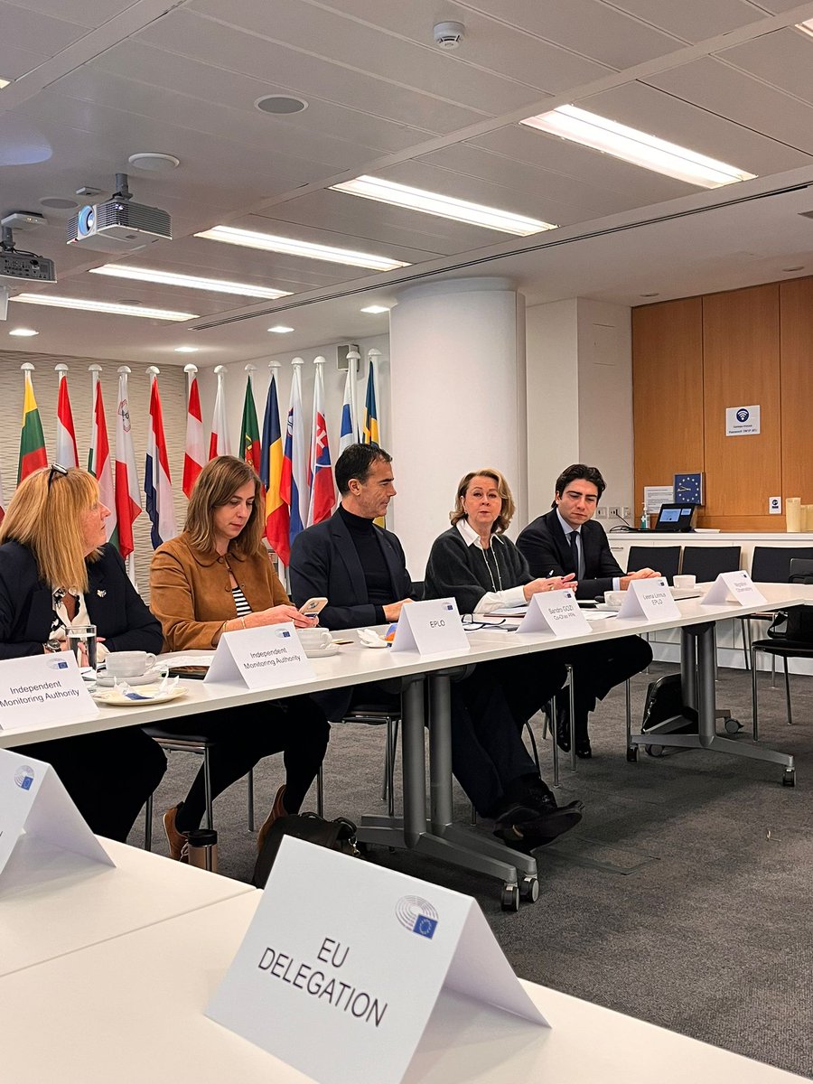 CrisBrinceanu's tweet photo. Wonderful opportunity today to discuss with MEP @sandrogozi  the issues still faced by EU and UK nationals 5 y post Brexit agreements and look at the possible ways forward to ensure equal access to rights across the board. 

Thanks colleagues @EPinUK 4 a stimulating morning! https://t.co/jp57fcd5xT