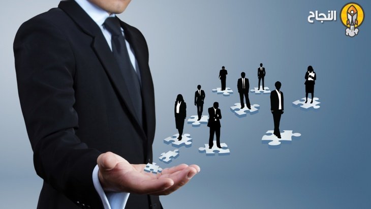 1️⃣ "المدير الناجح لا يبحث عن أعذار… بل يبحث عن حلول ويعلم فريقه كيف يصنعها."

2️⃣ "ليس كل من يجلس على الكرسي مدير… المدير الحقيقي هو من يكسب احترام فريقه قبل نتائج شركته."