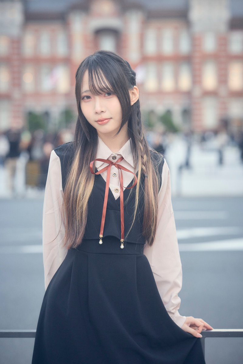 ma122stagram's tweet image. 夢咲せりな(@yumesaki_selina)さん 
夕刻の東京駅
#夢咲せりな 
#femto_pc 
#femto_street