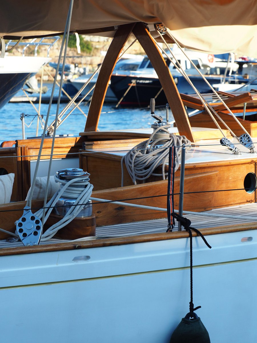 Life at Marina Port Mahón, where every boat has its own charm

#marinaportmahon #menorca #superyachts #city #sailinglife #balearicisland #beautyplace #mahón