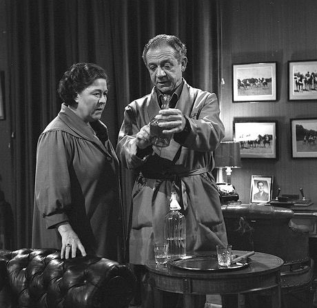 Remembering Peggy Mount
On this day in 1966, the first episode of George &amp; the Dragon aired, starring Peggy Mount &amp; Sid James!
Andrew Ross’s biography of Peggy Mount, ‘Everything I Ever Wanted’ is a fascinating insight into the charismatic actress’s life!

fantompublishing.co.uk/all-news/remem…