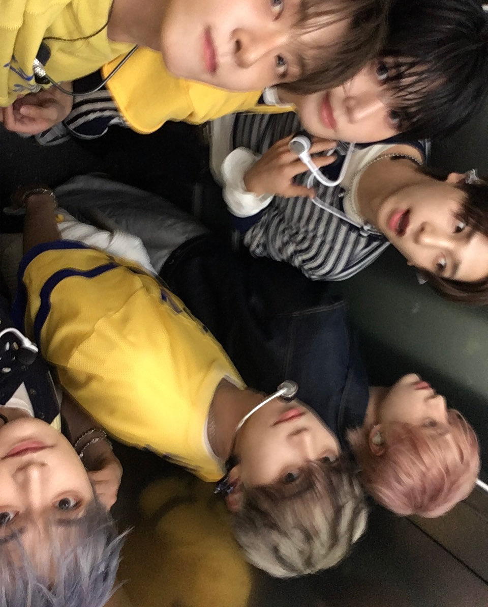 BAE173_member's tweet image. [#유준]

비에이 벌써 5살!! 😝

#BAE173 #비에이이173
#YOOJUN