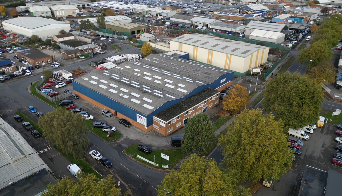 framefastuk's tweet image. Born in Derby. Bred in Derby.

At Frame Fast, we’re proud to be Derby’s largest trade fabricator, serving the trade since 1997.

Need a local and reliable window and door supplier? Give us a call to chat about your project - 01332 344459

#FrameFast #Derby #DerbyBusiness