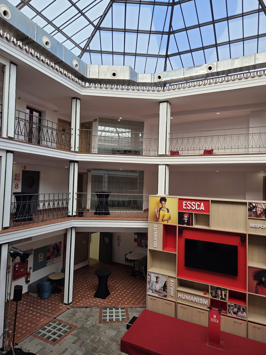 IntroIberica's tweet image. 🎓 Ayer celebramos la inauguración del nuevo campus de #ESSCA en Málaga: un espacio #moderno, #sostenible y lleno de #vida académica que acogerá a más de 400 estudiantes #internacionales en un edificio histórico renovado.